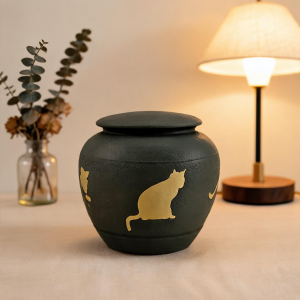 Cattitudes Urn